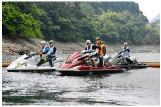 高知県早明浦ダムの安全守れ　水上バイク隊活動中　