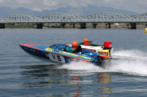 TOPS 2015 サーキットレース Round1開催、常陸利根川